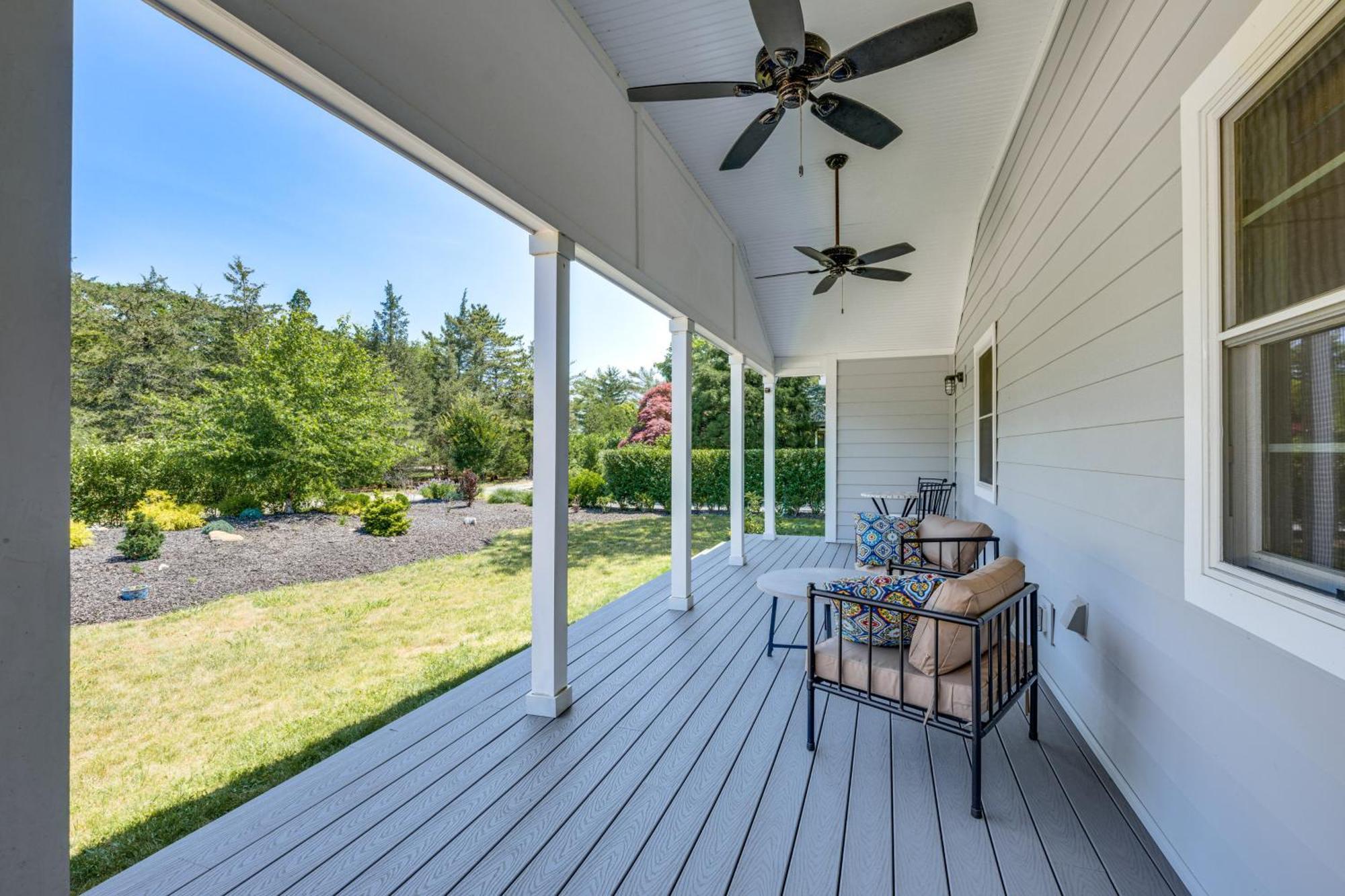 Distinctive Hamptons Home With Pool Near Bay, Ocean Hampton Bays Exterior foto