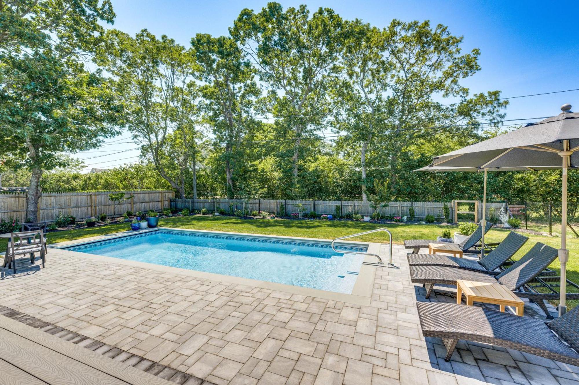 Distinctive Hamptons Home With Pool Near Bay, Ocean Hampton Bays Exterior foto